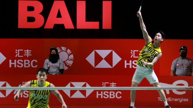 Berikut jadwal 2 wakil Indonesia di semifinal BWF World Tour Finals 2021 Greysia Polii/Apriyani Rahayu dan Kevin Sanjaya/Marcus Gideon.