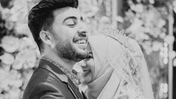 BERTEMU DENGAN AYU AIDA