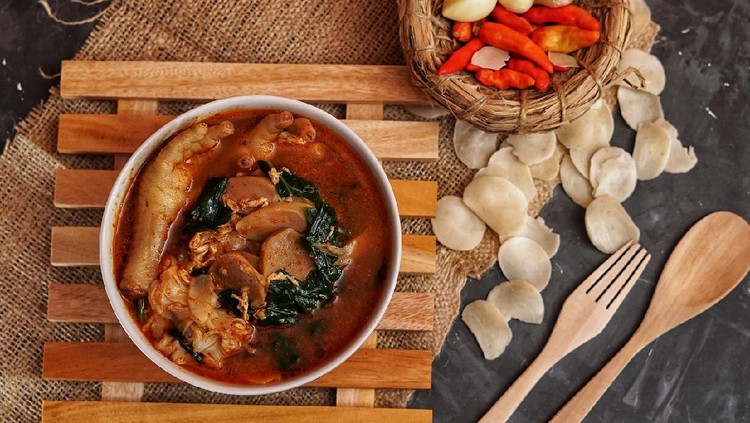 Traditional indonesian food call seblak ceker