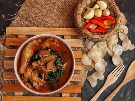Resep Seblak Mie Kuah dengan Bahan Dasar Indomie & Rasa Khas Pedas