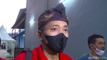 Gosip Terkini Selebriti Insertlive : Teddy Pardiyana Ungkap Sempat Buka Angkringan untuk Biayai Hidup Anak