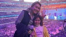 Bilqis putri Ayu Ting Ting adalah seorang ARMY&comma; Ayu Ting Ting pun membawa Bilqis nonton konser BTS di Amerika&period; Yuk intip&excl;