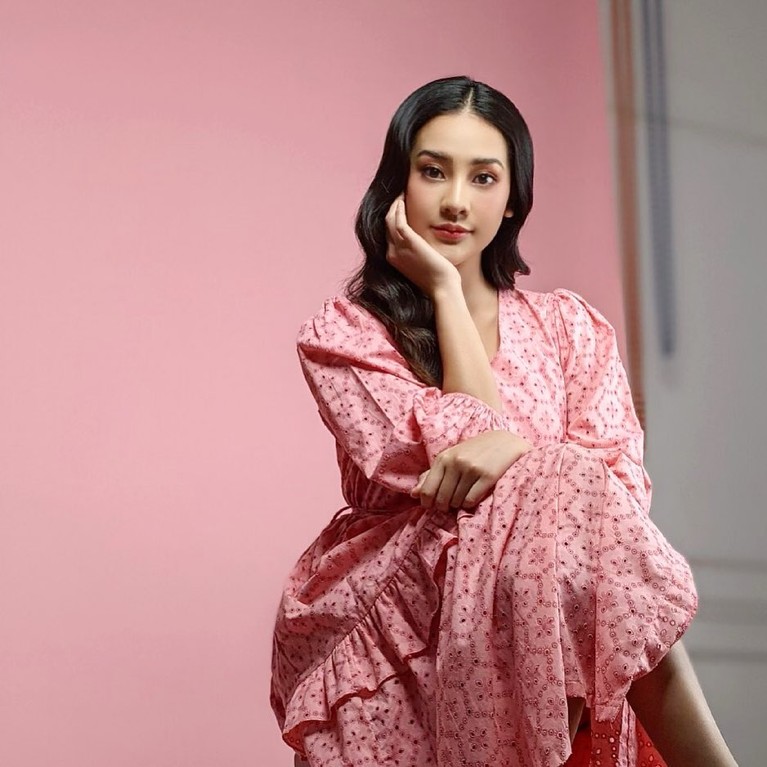 Anya Geraldine Anya Geraldine