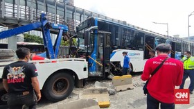 TransJakarta Beri Peringatan 2 Operator Terlibat Kecelakaan
