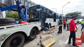 KNKT Investigasi Rangkaian Kecelakaan Bus TransJakarta Dua Pekan