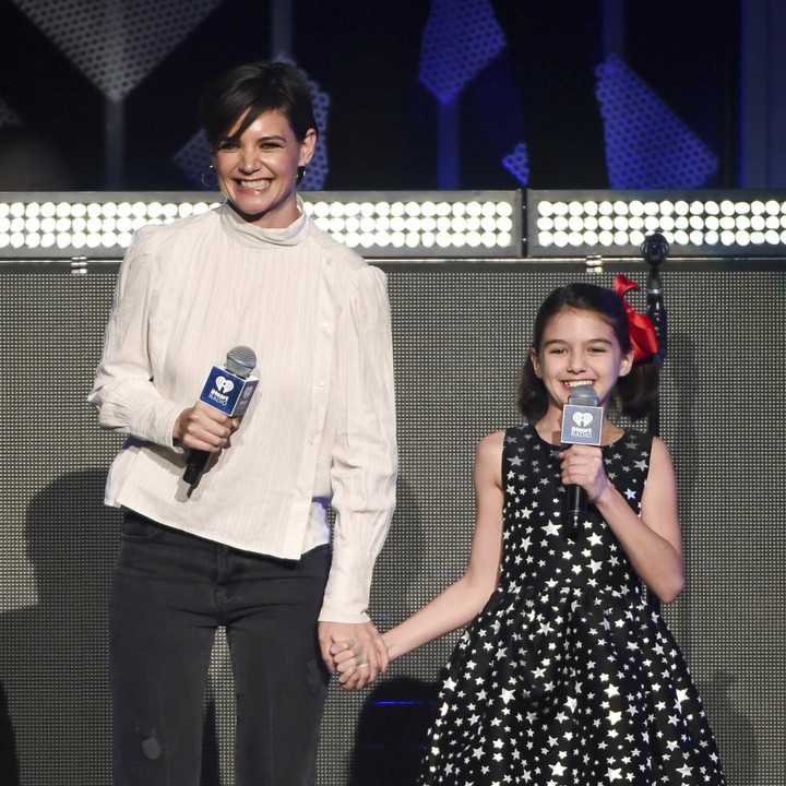 <p>Bunda, masih ingat dengan anak Tom Cruise dan Katie Holmes, Suri Cruise? Kini, ia sudah tumbuh jadi remaja yang cantik. (Foto: AP/Kathy Willens)</p>
