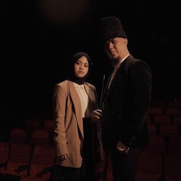 Ahmad Dhani Gandeng Hanin Dhiya Garap Proyek Baru 'Roman Picisan'