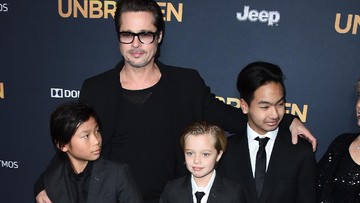 DUA ANAK BRAD PITT JUGA HAPUS NAMA 'PITT'