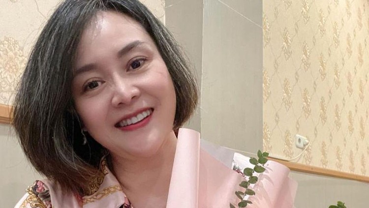 Junita Penulis Buku Resep Xander's Kitchen