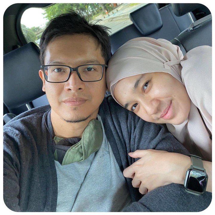 <p>Sejak menikah, Dhini dan Dimas belum dikaruniai momongan, Bunda. Namun, keduanya tak pernah menyerah dan tetap berusaha. (Foto: Instagram: @dhiniaminarti)</p>