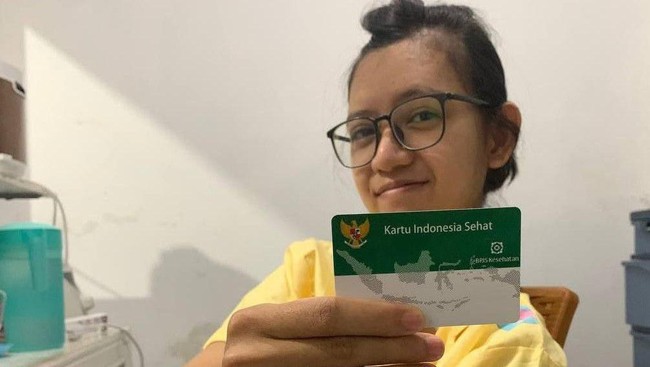 Tak henti-hentinya warga Yogyakarta, Fransisca, mengucap syukur atas pengalamannya mendapat manfaat dari kepesertaan Program JKN-KIS. Tak sekali, tapi dua kali.