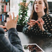 Mengenal Audism, Sikap dan Anggapan yang Diskriminatif terhadap Penyandang Tuli