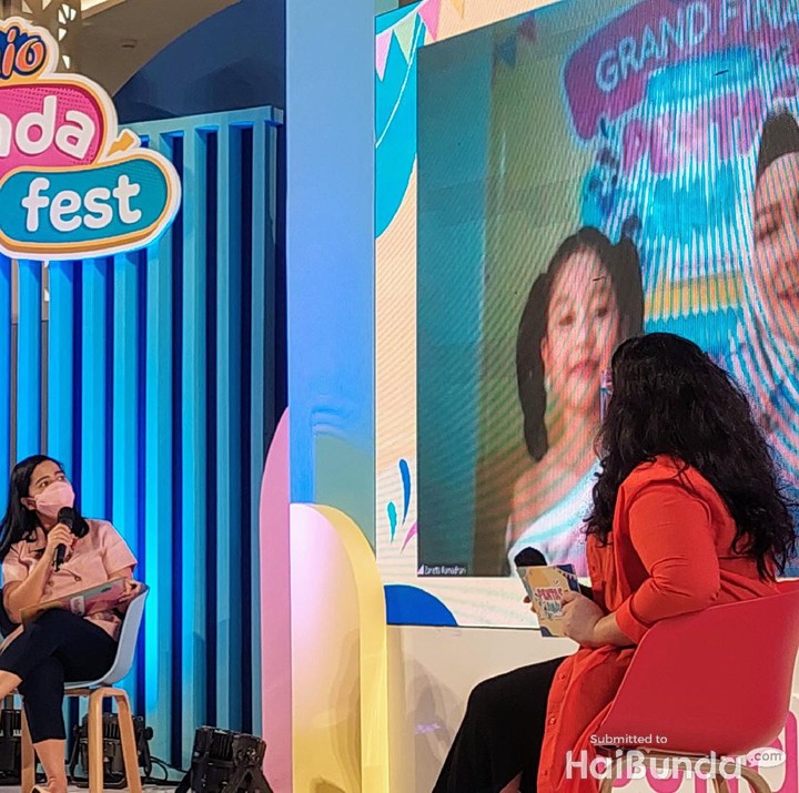 <p>Ternyata, ada ratusan peserta yang mendaftar dan meramaikan perlombaan ini, lho.  "Ada ratusan submission, dipilih 10 finalis terbaik. Antusiasnya besar sekali," kata Zika Zakiya selaku Editor Managing HaiBunda./ Foto: Annisa Afani</p>