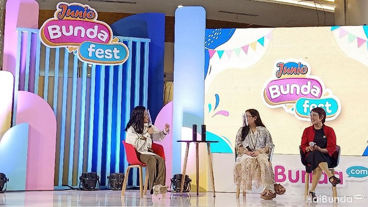 Bundafest Talk show bersama Caca Tengker di Bundafest