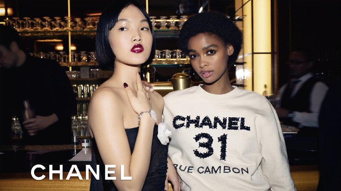 Chanel Rilis Advent Calendar Seharga Rp11 Jutaan, Netizen Geram Melihat Isinya! Ada Apa? Chanel Rilis Advent Calendar Seharga Rp11 Jutaan, Netizen Geram Melihat Isinya! Ada Apa?