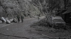 Cuaca Hujan Hambat Pencarian Korban Erupsi Semeru