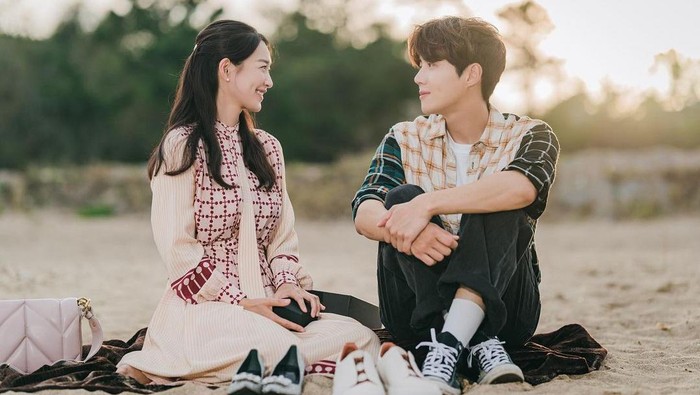 img-title 6 Pasangan Drakor di Tahun 2021 yang Paling Romantis dan Bikin Penonton Baper