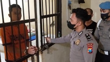 NOVIA MERASA TERLUKA, KECEWA, TAK BERDAYA DAN COBA CARI BANTUAN