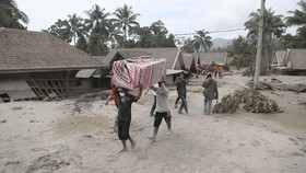 Korban Meninggal Imbas Erupsi Semeru Bertambah Jadi 14 Orang