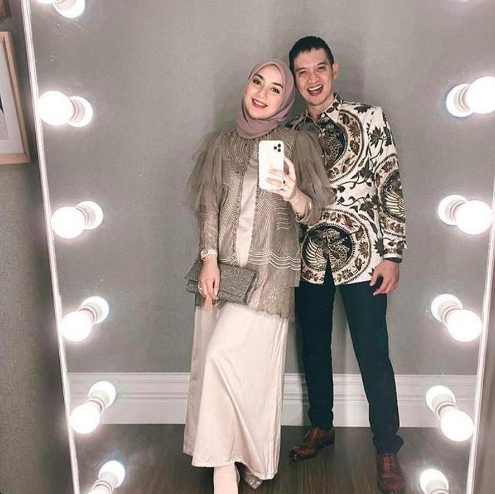 <p>Kita doakan semoga Citra Kirana dan Rezky Aditya selalu harmonis dan bahagia! (Foto: Instagram @thereal_rezkyaditya)</p>