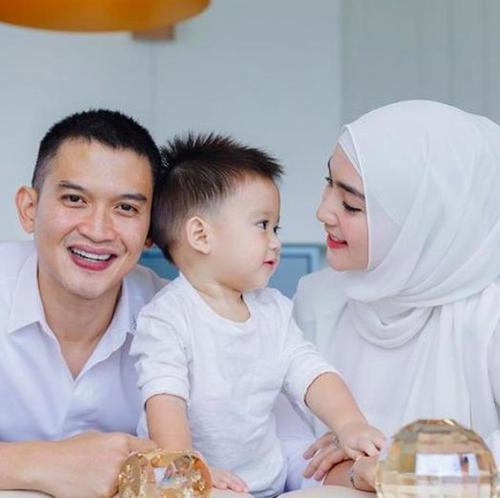 <p>Dalam kesempatan ini, Citra Kirana menyampaikan pesan dan doa untuk suaminya. Ia berharap kelak pernikahannya selalu dilindungi Allah, diberkahi dan dikaruniai anak-anak yang saleh dan salehah. (Foto: Instagram @citraciki)</p>