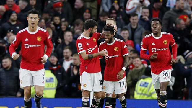 Manchester United direncanakan kembali berlatih dan bersiap menghadapi laga akhir pekan setelah klub tersebut terpapar kasus Covid-19.