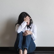 Mengenal Quarter Life Crisis yang Sering Menyerang Usia 20an dan Cara Terbaik Mengatasinya