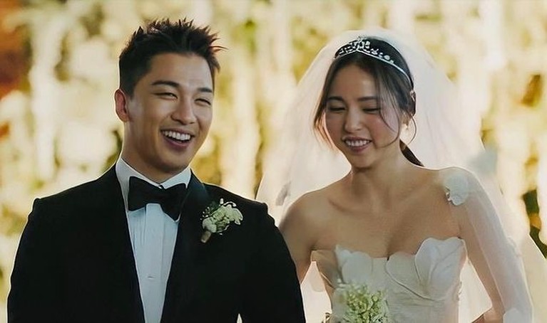 6 Potret Bahagia Taeyang & Min Hyo Rin Kini Resmi Jadi Orang Tua Kabar bahagia datang dari pasangan Taeyang dan Min Hyo Rin yang kini resmi menjadi orang tua. Yuk intip potret mereka!