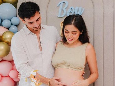 img-title Terpopuler: Jedar Bahas Vincent Veerhag vs Alasan Raisa Mau Dinikahi Hamish