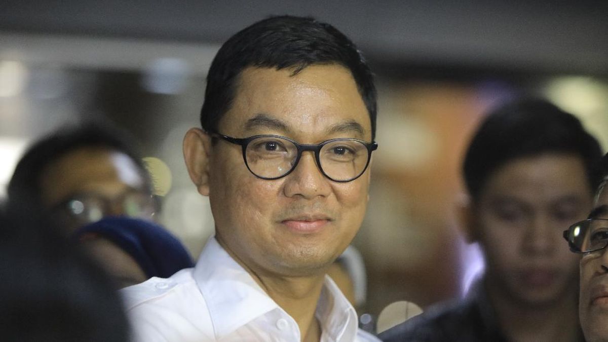 Momen Bos PLN Menangis Haru Cerita Pulihkan Listrik Sumatra