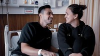 Darius Kabarkan Kondisi Terbaru Donna Agnesia Usai Dilarikan ke RS, Minta Doa Bun
