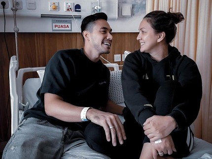 Darius Kabarkan Kondisi Terbaru Donna Agnesia Usai Dilarikan ke RS, Minta Doa Bun