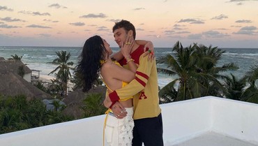 img-title 2 Tahun Pacaran, Dua Lipa dan Anwar Hadid Diisukan Putus