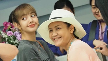 img-title Kontroversi Crazy Horse, Ibu Lisa BLACKPINK Hapus Akun Instagram