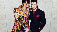 Tepis Isu Berpisah, Begini Potret Kemesraan Nick Jonas Dan Priyanka ...