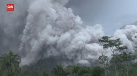VIDEO: PVMBG Sebut Luncuran Awan Panas Semeru 4 Desember Capai 11 KM