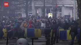 VIDEO: Rusuh, Polisi dan Pedemo Bentrok di Brussels