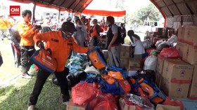 VIDEO: Bantuan Logistik Untuk Pengungsi Semeru Terus Berdatangan