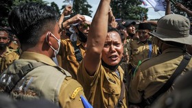 Jokowi Perintahkan Tito Cairkan Gaji Perangkat Desa Sebulan Sekali