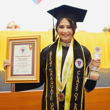Jadi Sarjana Terbaik, Prilly Latuconsina Belum Kepikiran soal Nikah