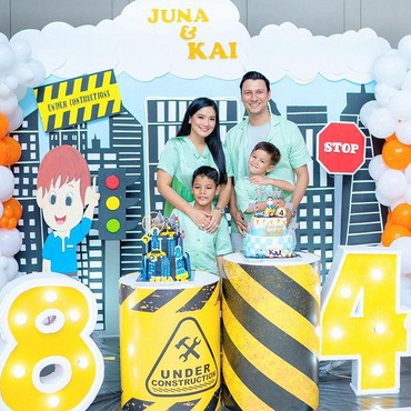 9 Foto Pesta Meriah Ultah Anak Titi Kamal & Christian Sugiono Dihadiri Seleb