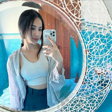 Anya Geraldine Ditantang Ciuman hingga Lala Karmela Dinikahi Bule
