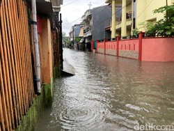 Permukiman di Makassar Terendam hingga 1,5 Meter, Warga Minta Dievakuasi