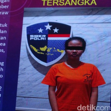 Heboh Diduga KTP Siskaeee Beredar, Foto Berhijab Jadi Sorotan