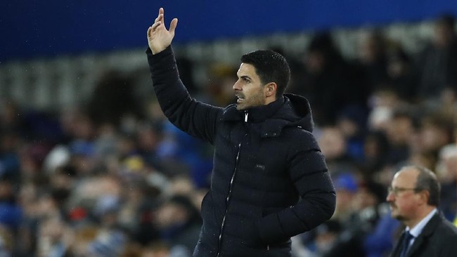 Pelatih Arsenal Mikel Arteta tak mau larut dalam kekecewaan usai gagal menang dari Southampton. Ia mengaku tak sabar hadapi Manchester City.