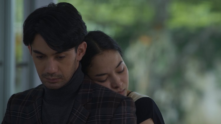 Adegan-adegan dalam serial Layangan Putus