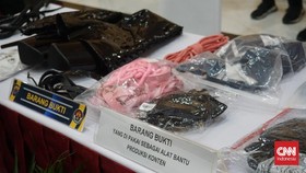 Polisi Sita Hard Disk 600 GB Berisi Video Porno Siskaeee