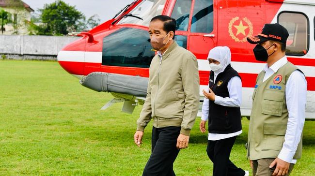 Presiden Jokowi mengatakan perlu ada perbaikan di daerah tangkapan air hujan di Sungai Kapuas dan Sungai Melawi agar bisa mengatasi banjir Kalimantan.