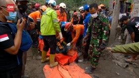 VIDEO: 8 Jenazah Ditemukan, Korban Tewas Erupsi Gunung Semeru 34 Orang