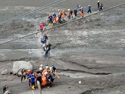 Update Korban Erupsi Semeru: 34 Orang Meninggal, 22 Hilang